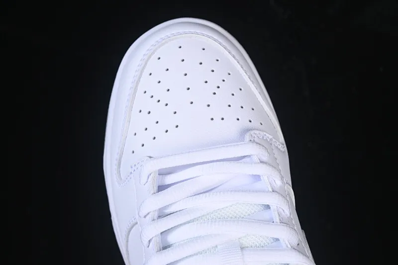 All Categories Nk SB Dunk Series Nk SB Dunk Low Low-top sneakers Supreme x Nike Dunk SB Dunk Low joint white low-top casual skateboard shoes HQ8487-100